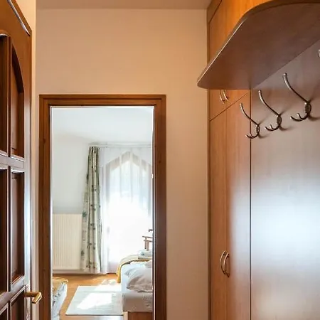 Bed & Breakfast Hidegpataki Fakapu Vadaszhaz *